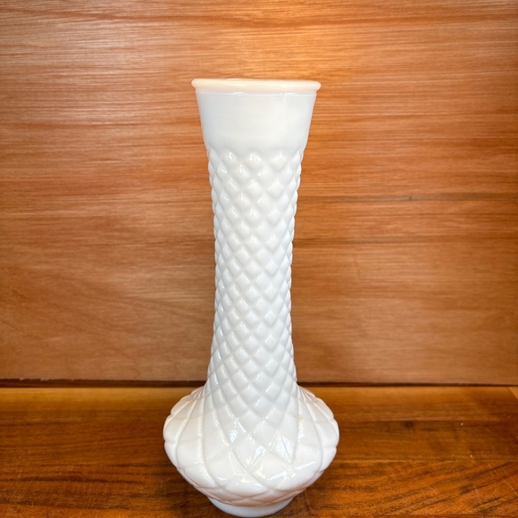 Vintage White Randall Milk Glass Diamond Pattern Flower Bud Vase 9" Height - Picture 1 of 8